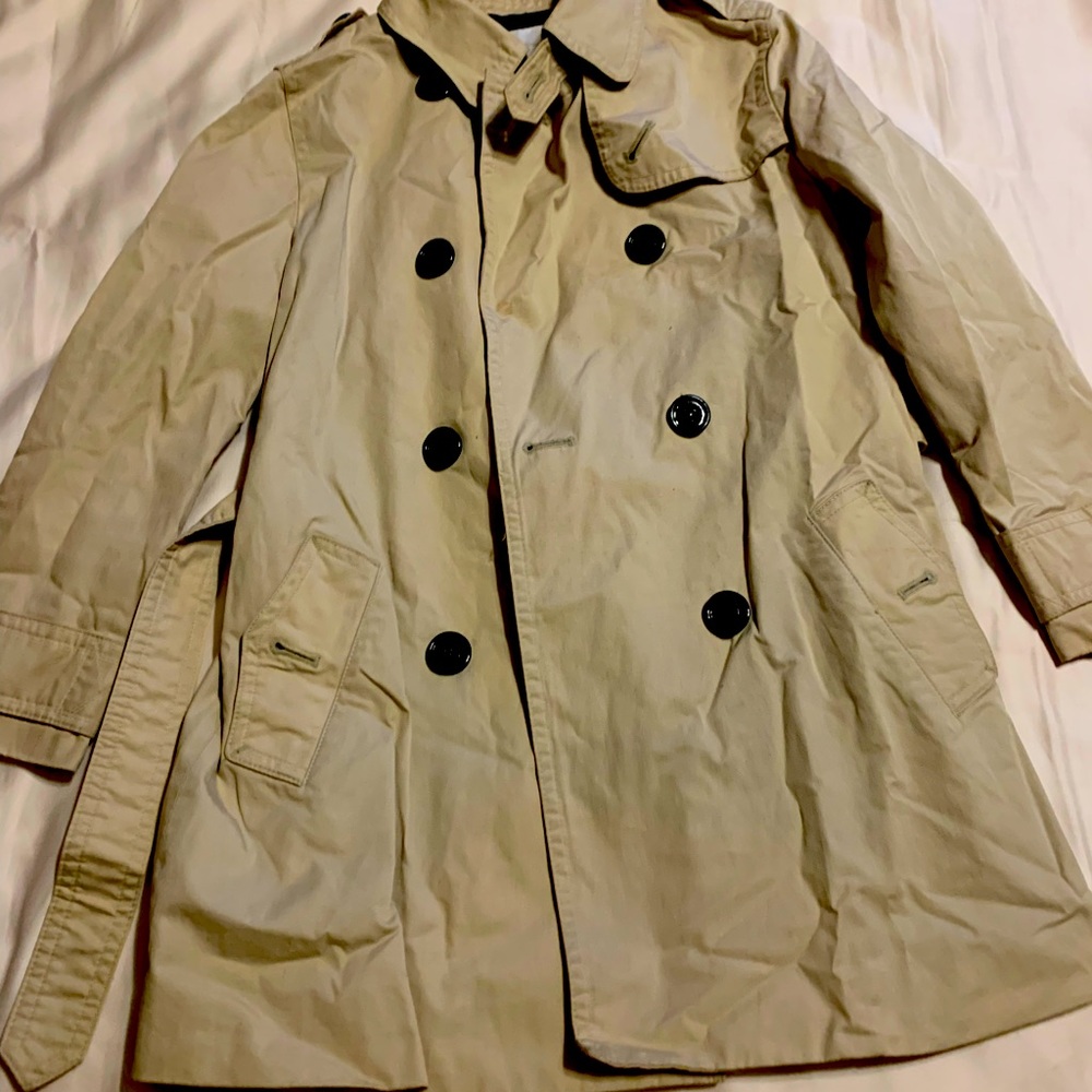 Used BURBERRY trench coat (girls)